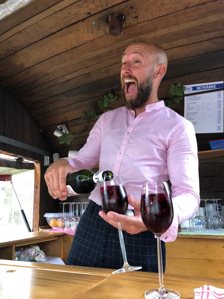 Top 5 Fakten über Glatzen, die dich überraschen! Attraktiver mit Glatze?